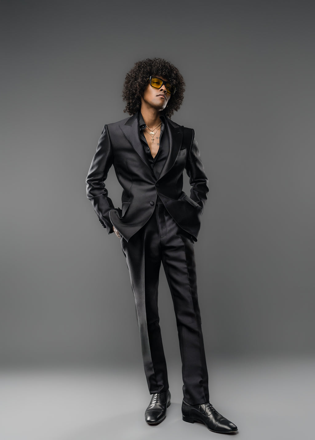 BLACK SILK WOOL TAILORED FIT CLAIBORNE SINGLE-BREASTED SUIT