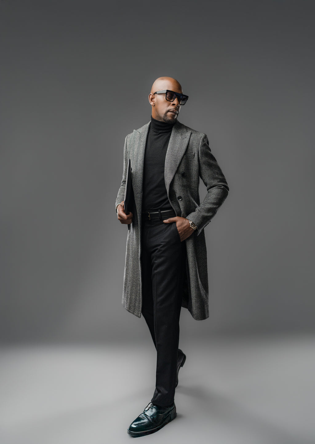 BLACK HERRINGBONE WOOL CASHMERE TAILORED COAT