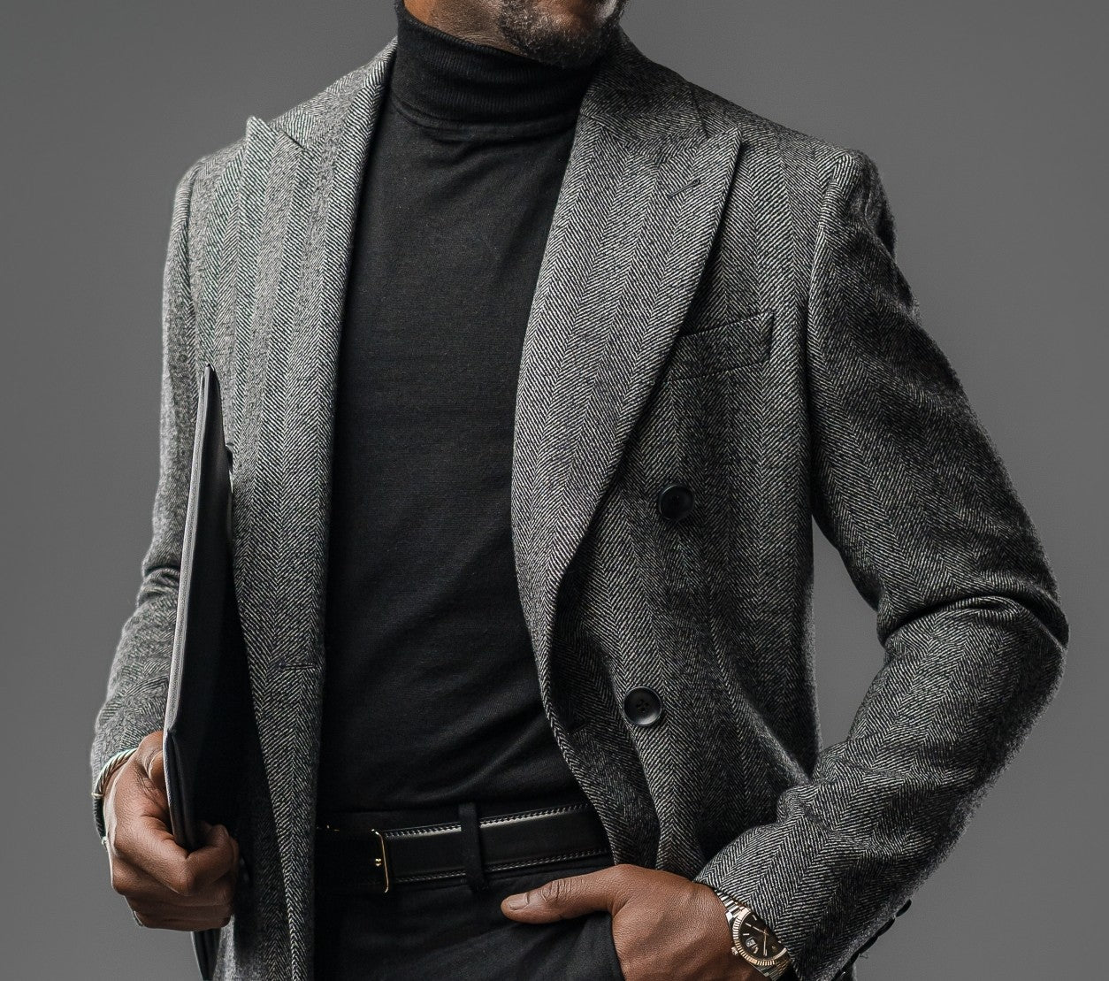 BLACK HERRINGBONE WOOL CASHMERE TAILORED COAT