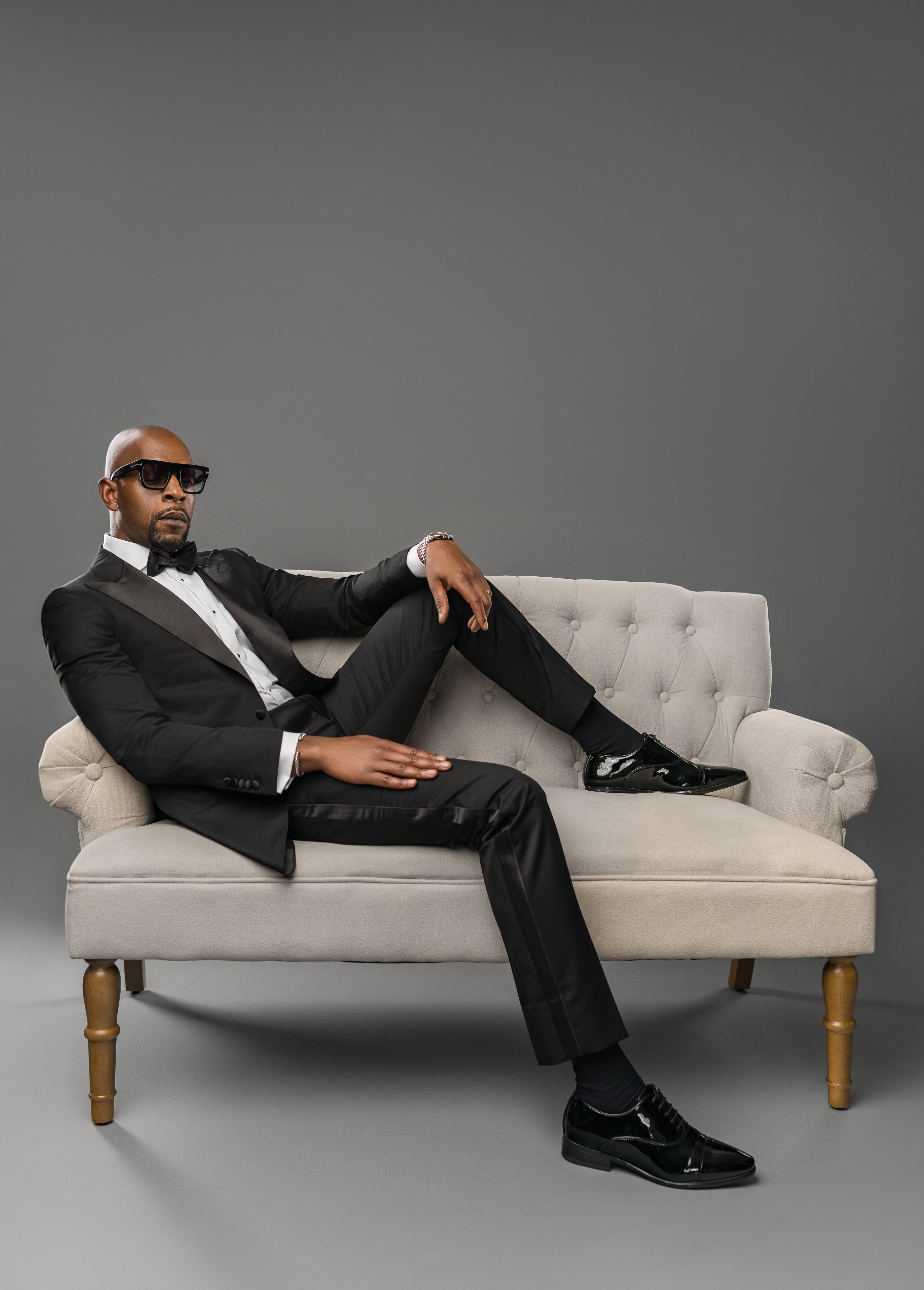 BLACK WOOL MOHAIR TAILORED FIT CLAIBORNE SINGLE-BREASTED TUXEDO