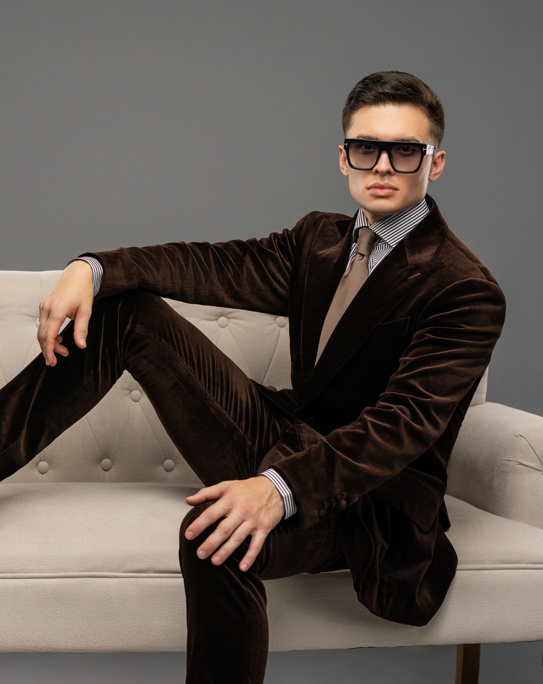 ESPRESSO VELVET TAILORED FIT CLAIBORNE SINGLE-BREASTED SUIT