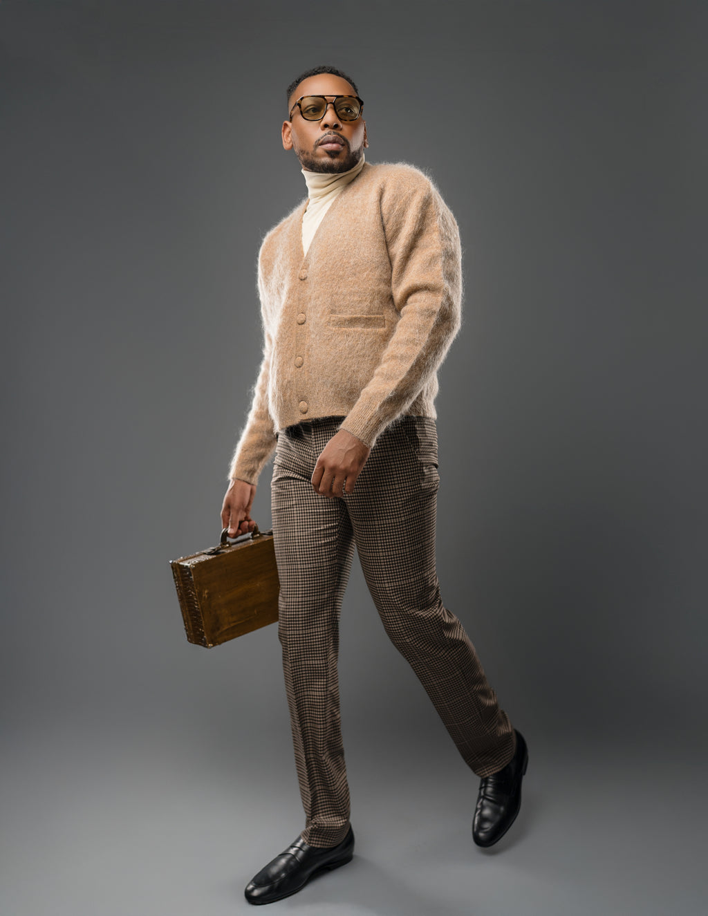 MID-BROWN BRUSHED MOHAIR CARDIGAN