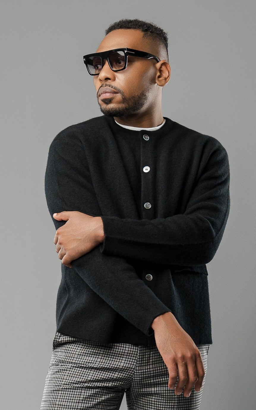 BLACK CASHMERE CARDIGAN